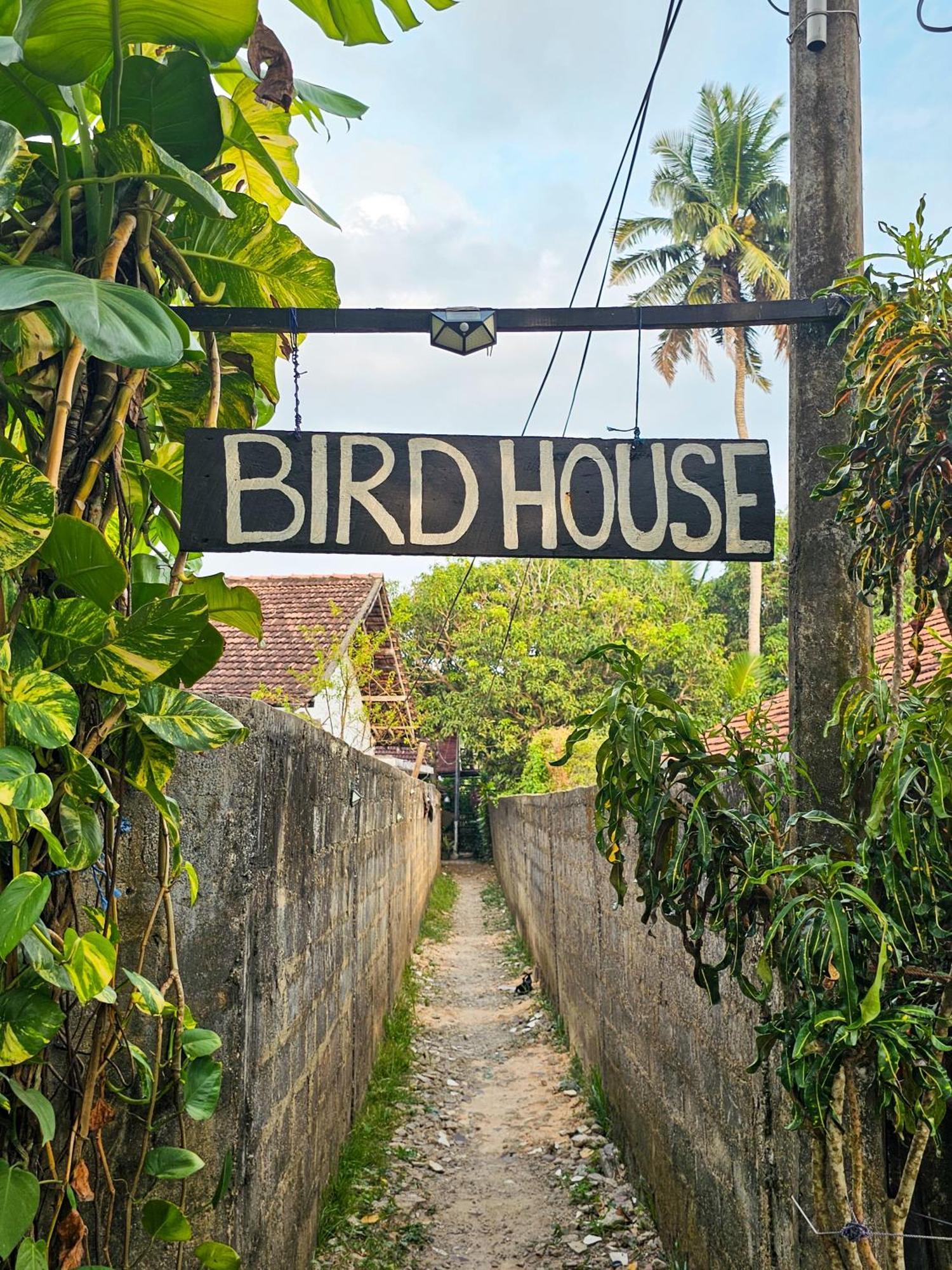 Отель Bird House Мирисса Экстерьер фото